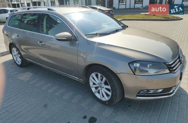 Универсал Volkswagen Passat 2011 в Ровно