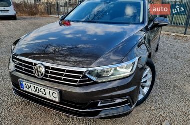 Седан Volkswagen Passat 2017 в Виннице