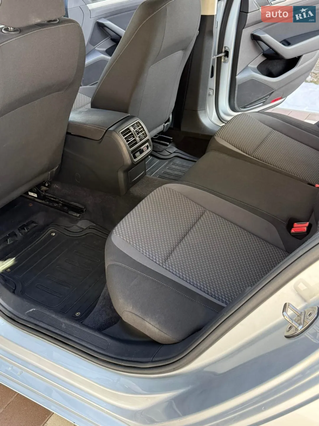 2018 Volkswagen Passat - мініатюра 10