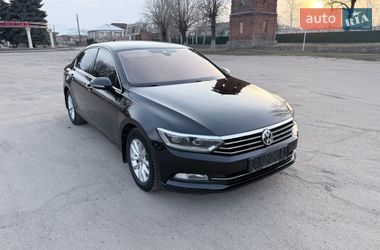 Седан Volkswagen Passat 2016 в Харькове