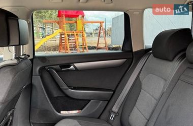 Универсал Volkswagen Passat 2011 в Яремче