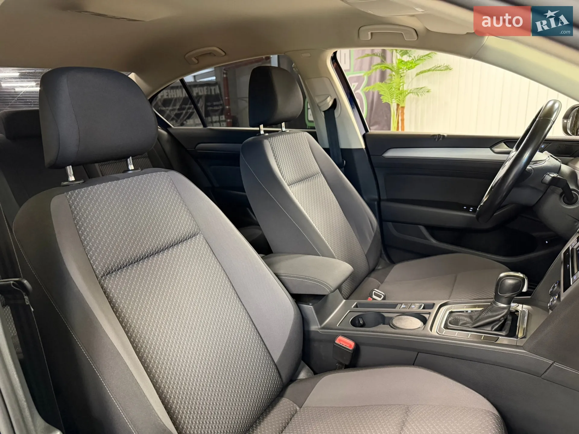 2019 Volkswagen Passat - мініатюра 40