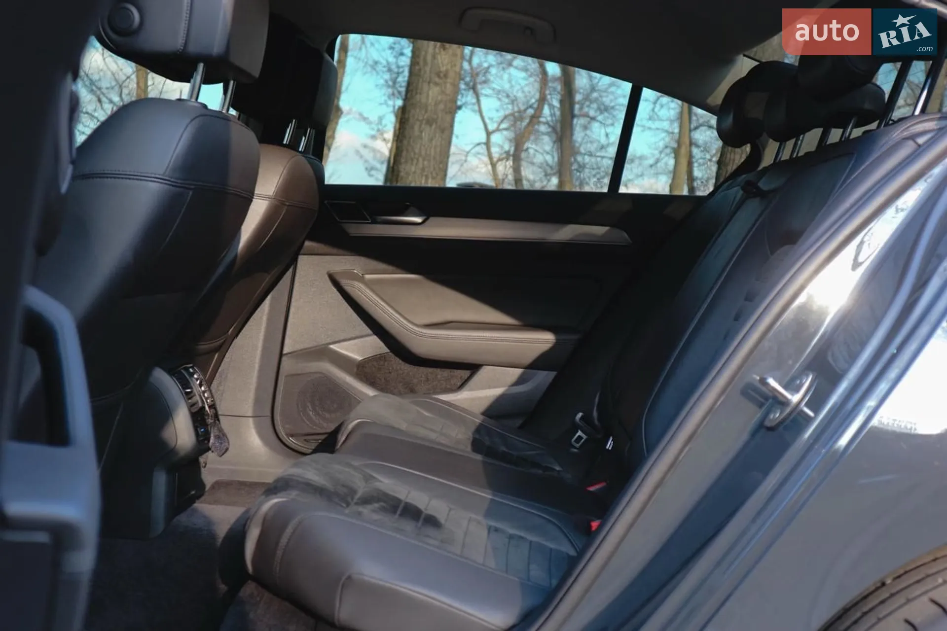2018 Volkswagen Passat - мініатюра 24