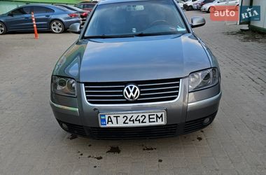 Універсал Volkswagen Passat 2004 в Івано-Франківську