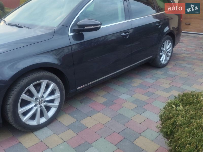 Универсал Volkswagen Passat 2011 в Луцке