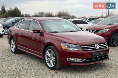 Седан Volkswagen Passat 2014 в Івано-Франківську