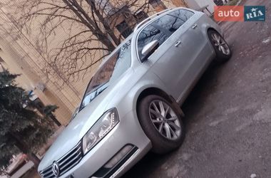Универсал Volkswagen Passat 2012 в Днепре