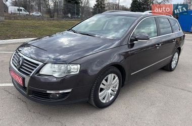 Универсал Volkswagen Passat 2009 в Житомире