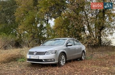 Седан Volkswagen Passat 2013 в Лубнах