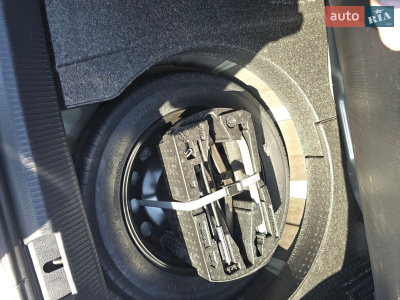 Седан Volkswagen Passat 2020 в Києві