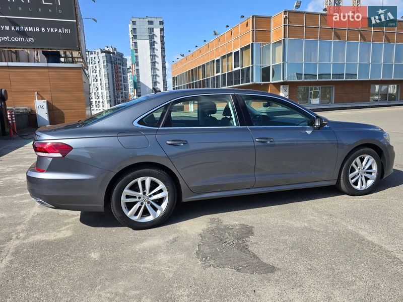 Седан Volkswagen Passat 2020 в Києві