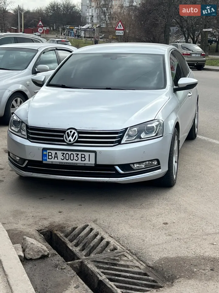 2012 Volkswagen Passat - мініатюра 19