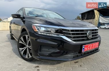 Седан Volkswagen Passat 2020 в Львове