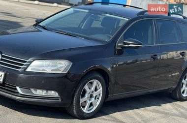 Універсал Volkswagen Passat 2013 в Києві