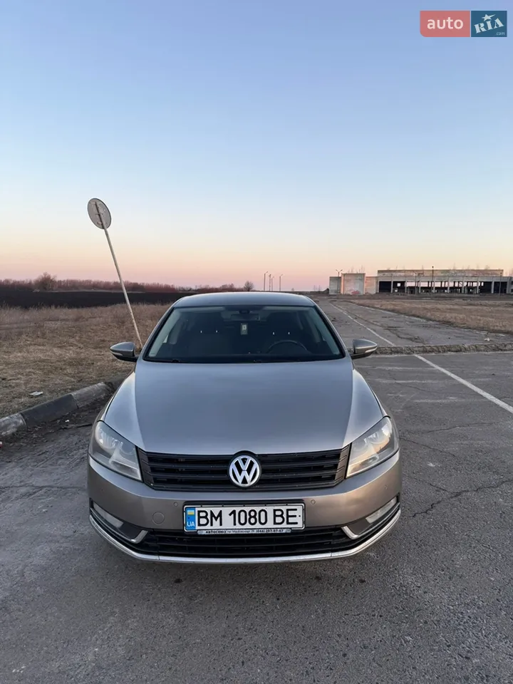 2012 Volkswagen Passat - мініатюра 11