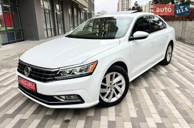 Седан Volkswagen Passat 2018 в Києві