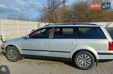 Универсал Volkswagen Passat 1999 в Ровно