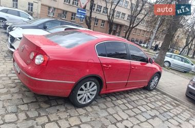 Седан Volkswagen Passat 2010 в Львове