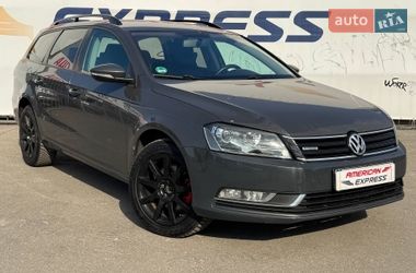 Універсал Volkswagen Passat 2012 в Києві