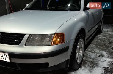 Седан Volkswagen Passat 1997 в Владимирце