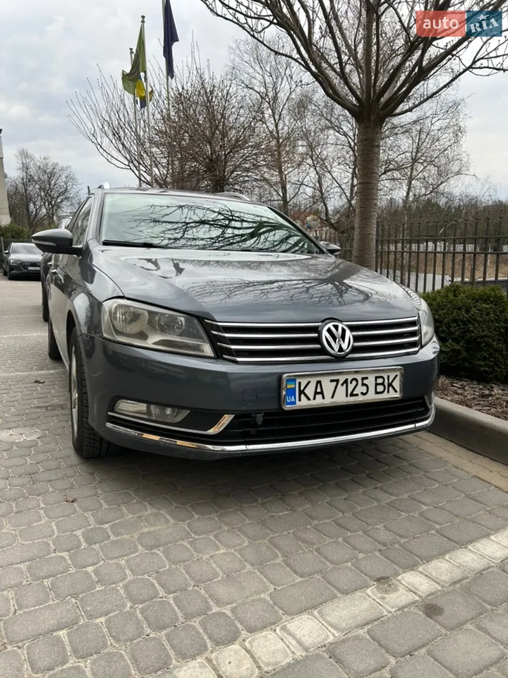 2010 Volkswagen Passat - мініатюра 14