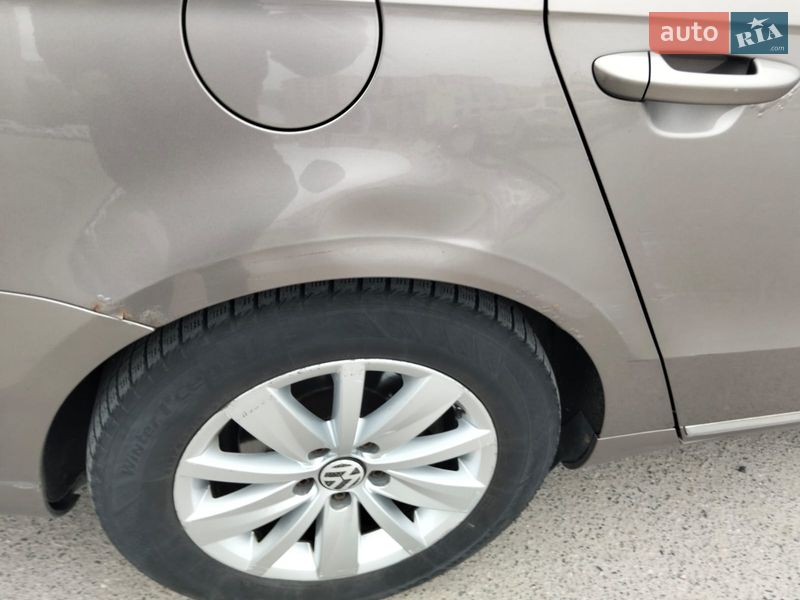 Универсал Volkswagen Passat 2011 в Белой Церкви