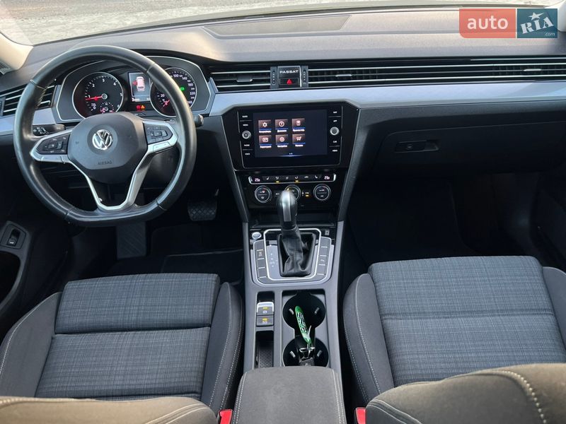Универсал Volkswagen Passat 2019 в Лопатине