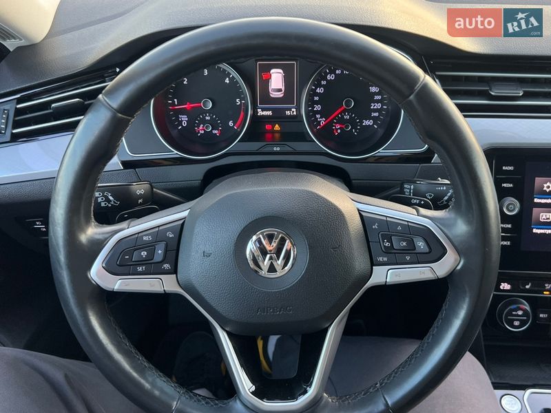 Универсал Volkswagen Passat 2019 в Лопатине