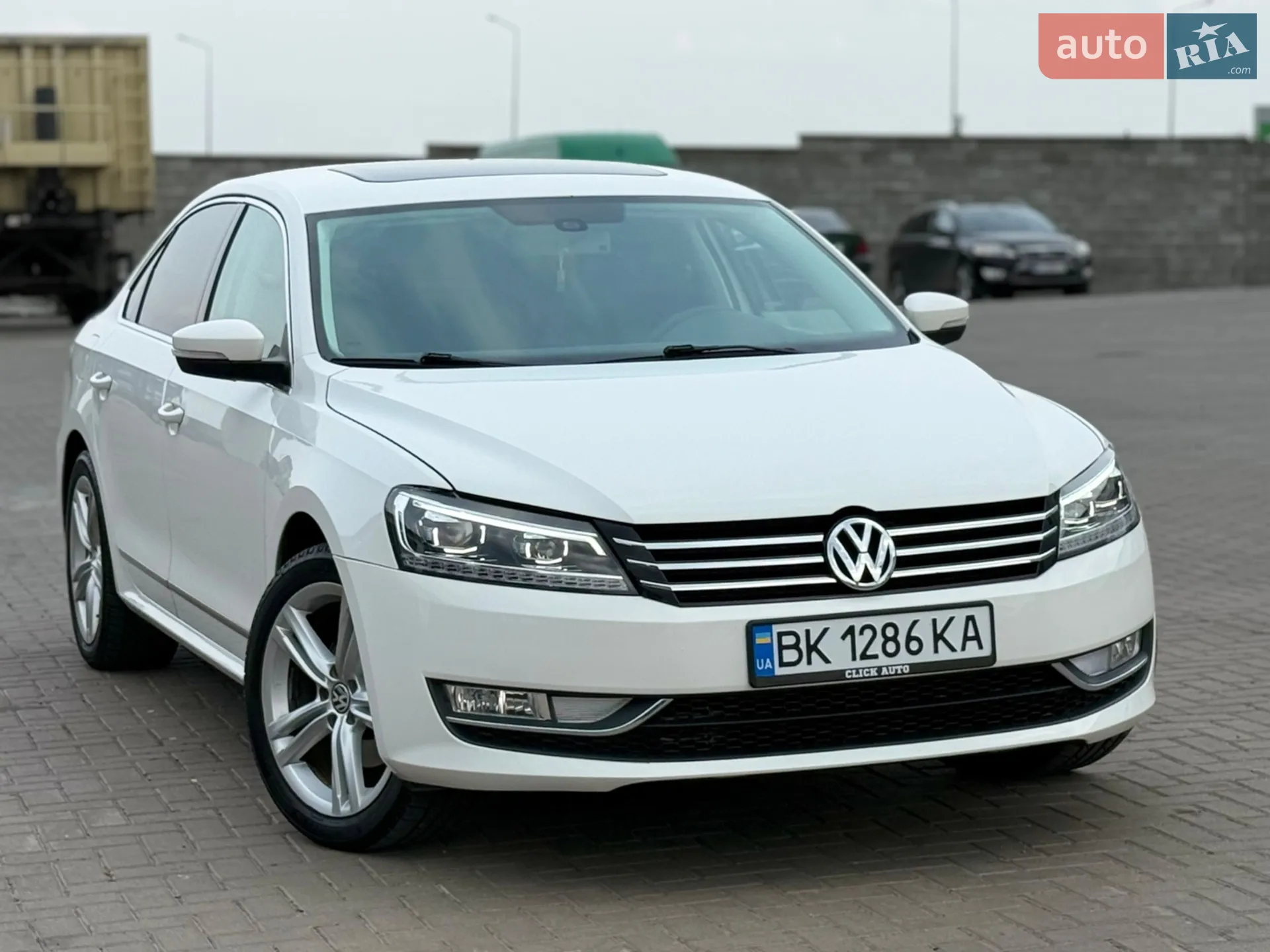 2014 Volkswagen Passat - мініатюра 2