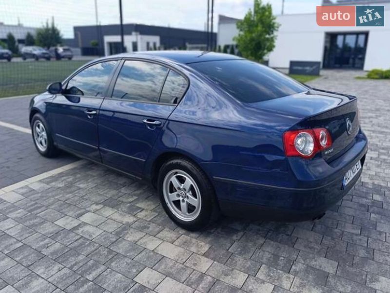 Седан Volkswagen Passat 2006 в Ужгороде