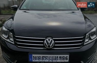 Универсал Volkswagen Passat 2012 в Страбичево