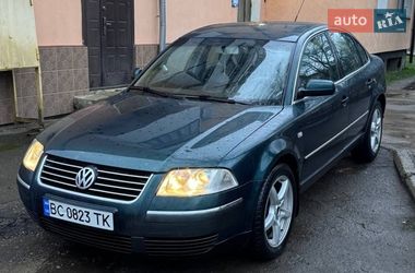 Седан Volkswagen Passat 2002 в Калуше