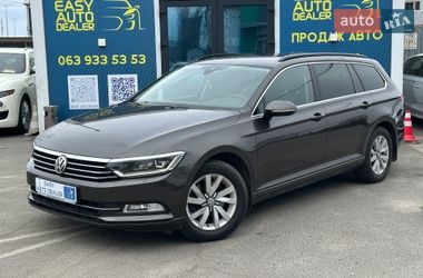 Универсал Volkswagen Passat 2015 в Киеве