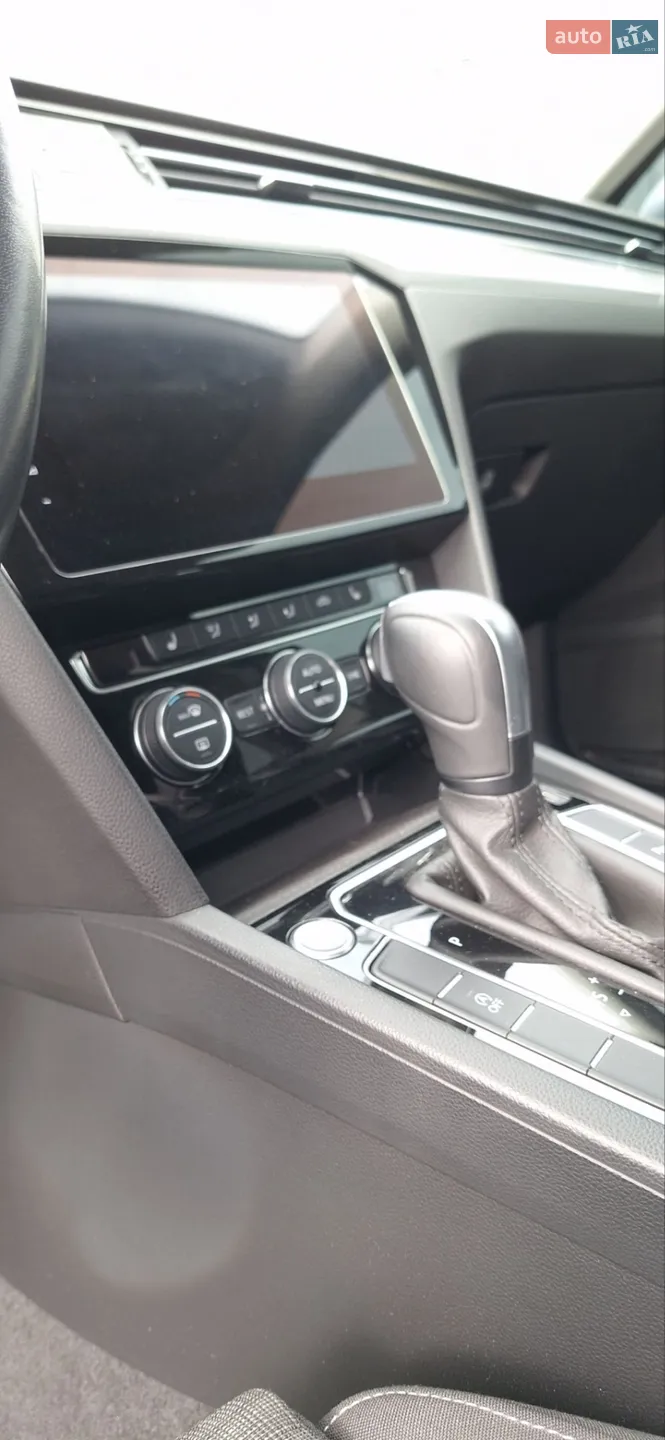 Volkswagen Passat 2020 VIN WVWZZZ3CZLE068479 фото оголошення 24 з 52