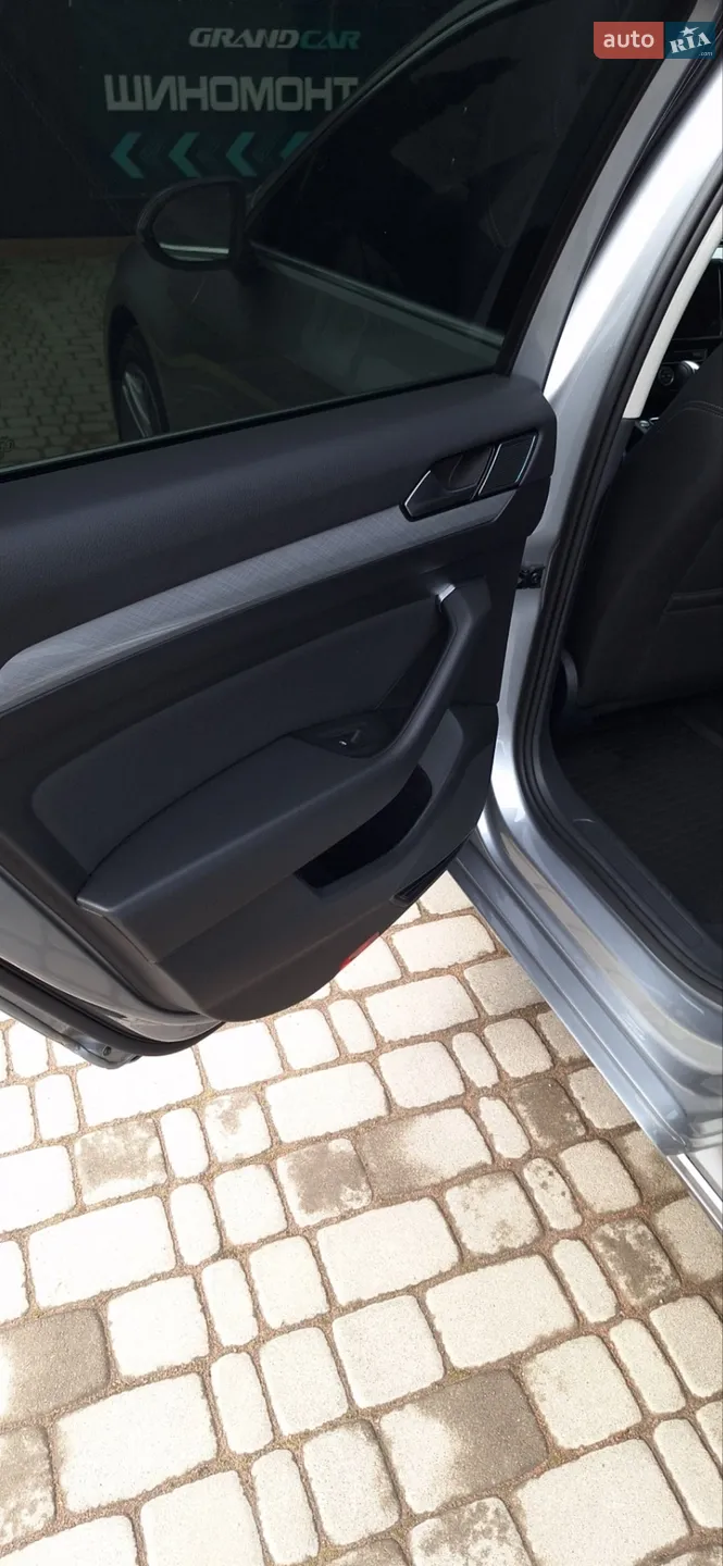 Volkswagen Passat 2020 VIN WVWZZZ3CZLE068479 фото оголошення 33 з 52