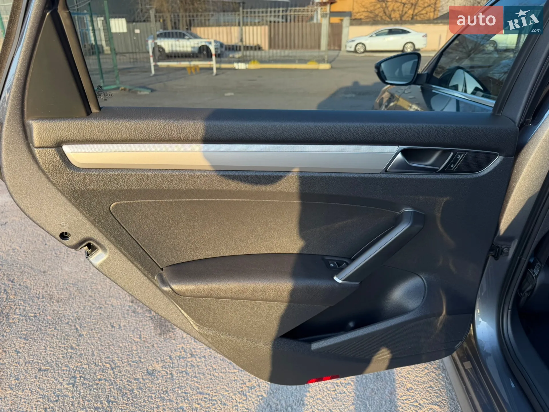 2016 Volkswagen Passat - мініатюра 17