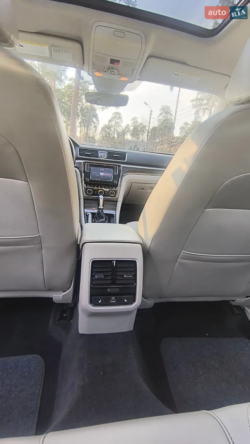 2017 Volkswagen Passat - мініатюра 9