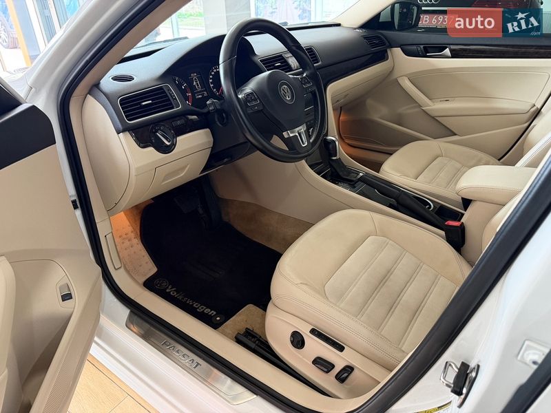 Седан Volkswagen Passat 2014 в Кривом Роге