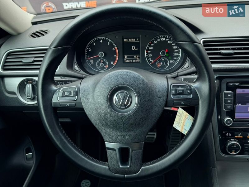Седан Volkswagen Passat 2014 в Киеве