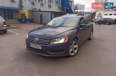Седан Volkswagen Passat 2013 в Киеве