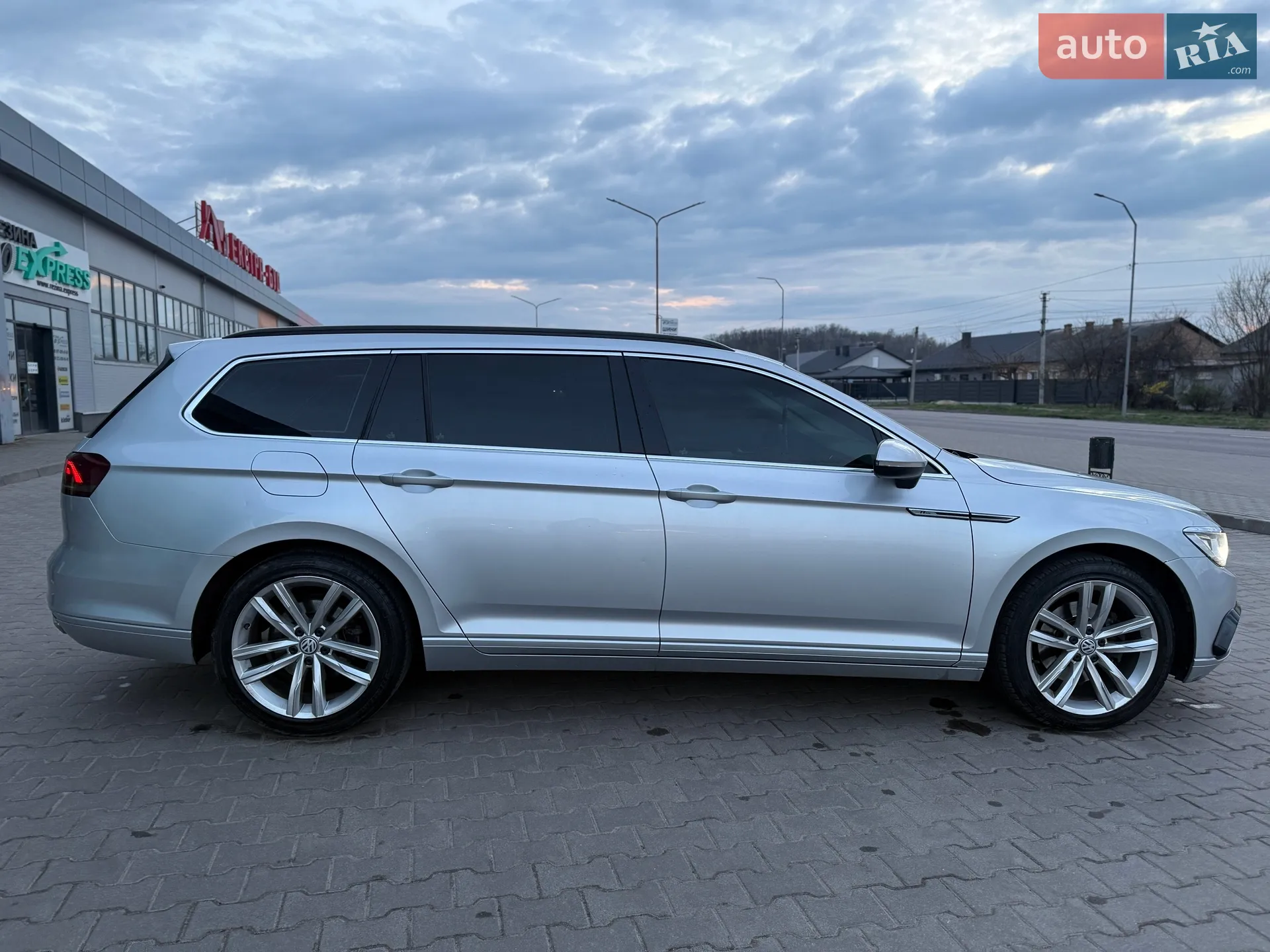 2016 Volkswagen Passat - мініатюра 11