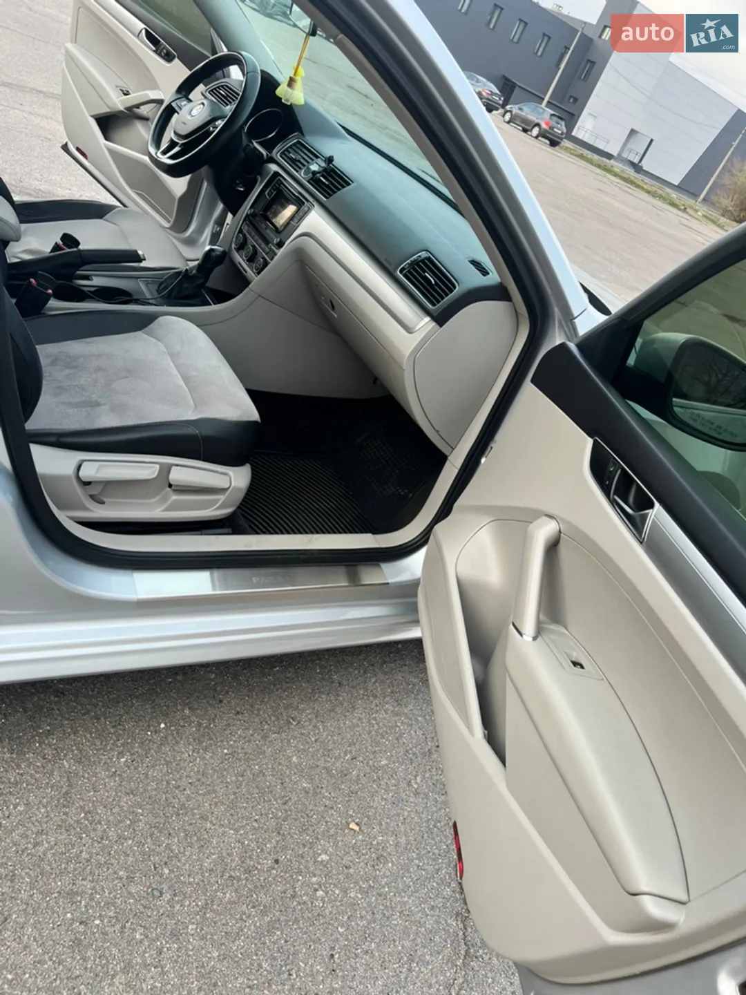 2016 Volkswagen Passat - мініатюра 13