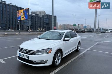 Седан Volkswagen Passat 2013 в Києві