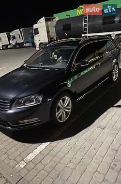 Универсал Volkswagen Passat 2011 в Рава-Русской