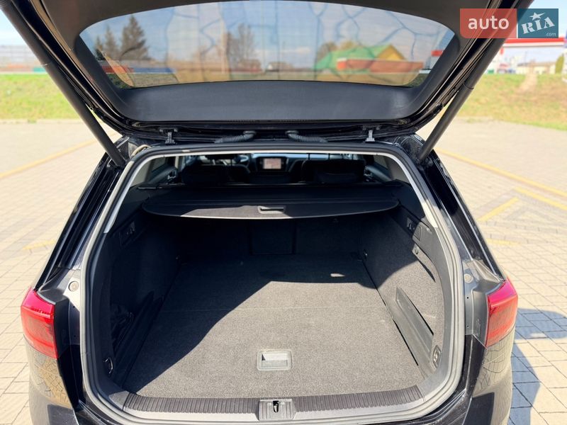 Универсал Volkswagen Passat 2020 в Львове