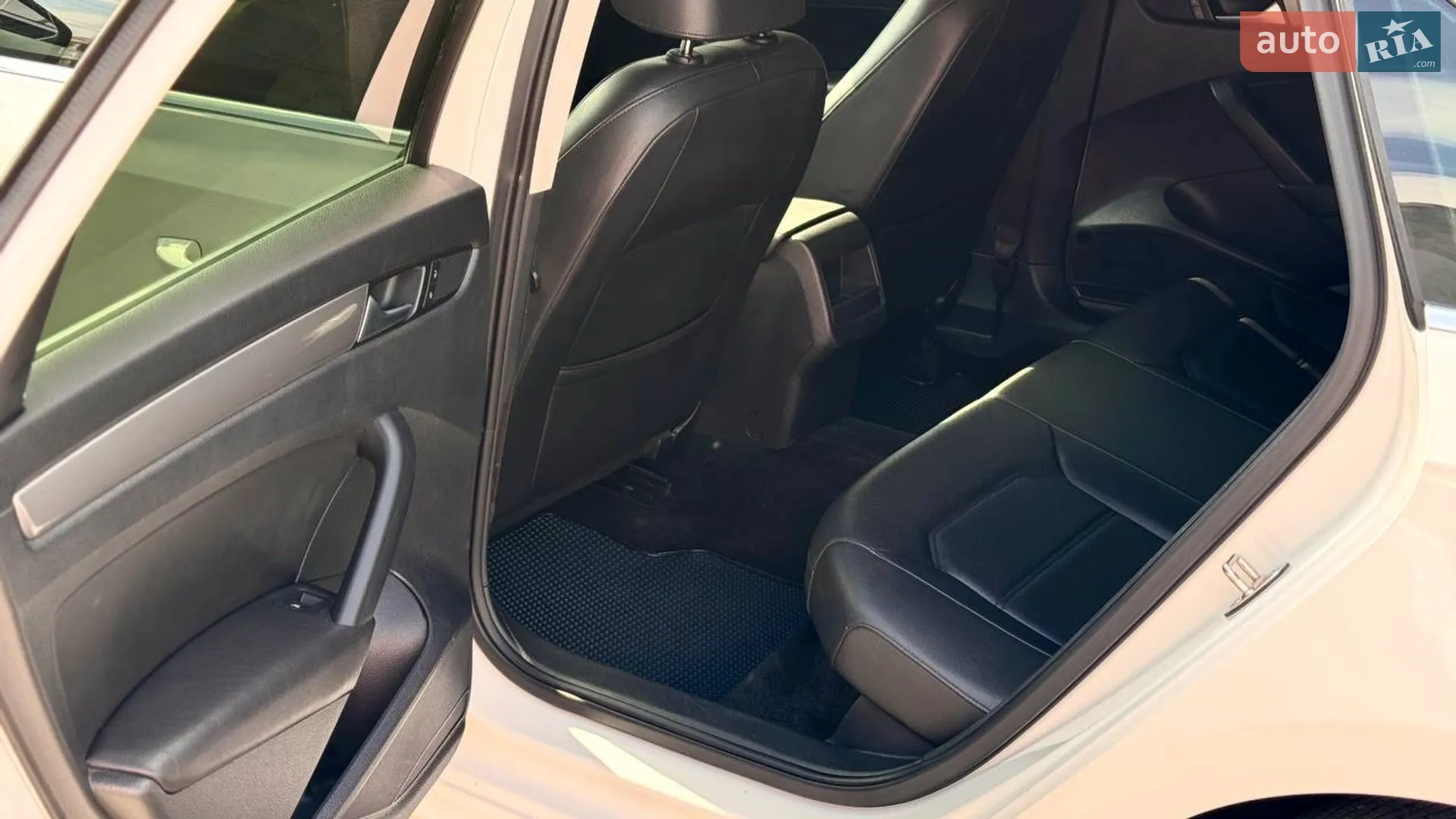 2015 Volkswagen Passat - мініатюра 8