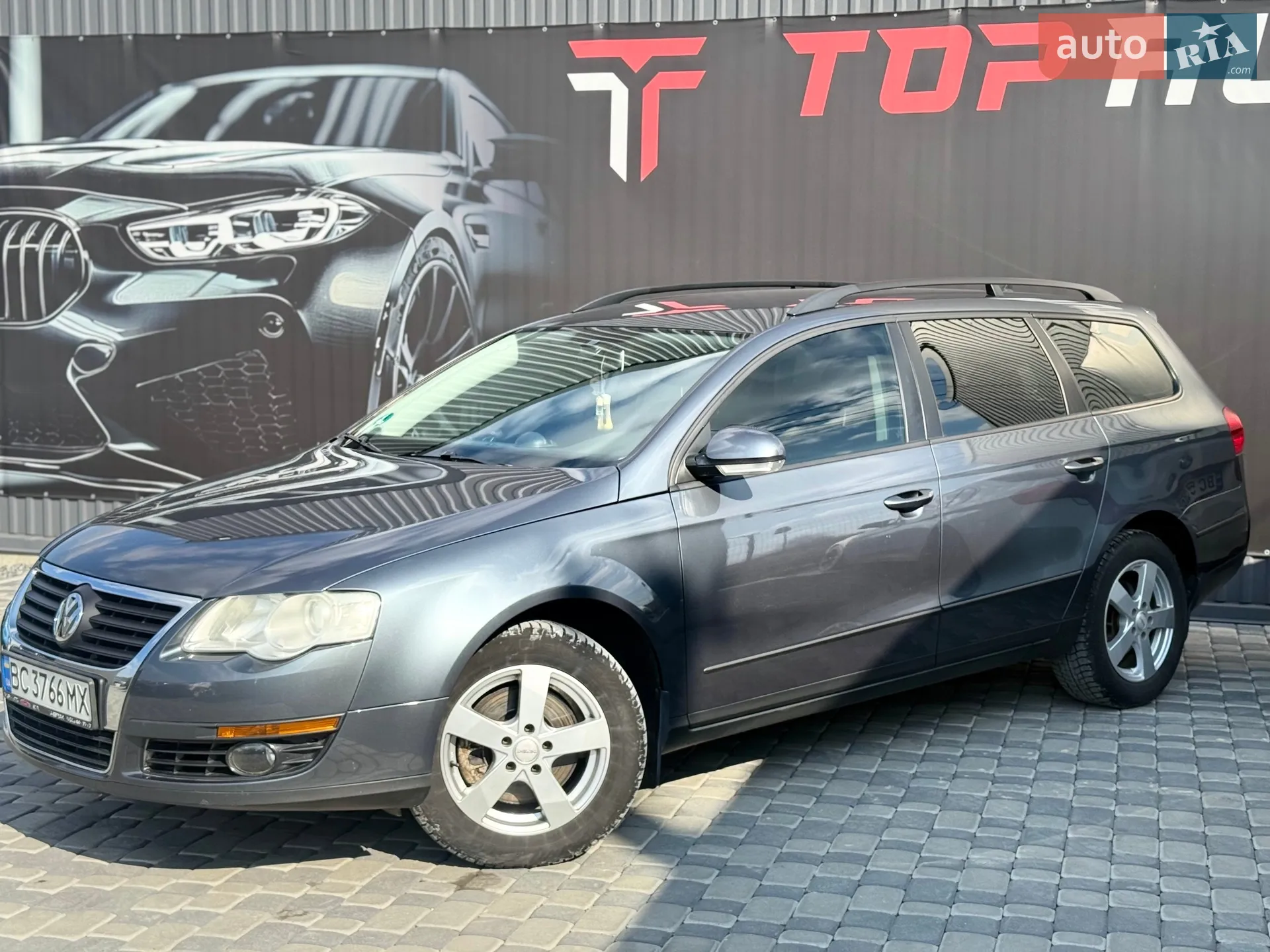 2010 Volkswagen Passat - мініатюра 4