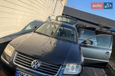 Универсал Volkswagen Passat 2004 в Ровно