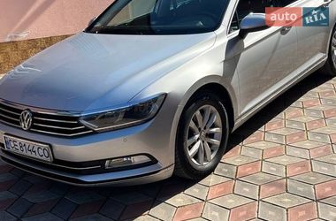 Универсал Volkswagen Passat 2015 в Черновцах