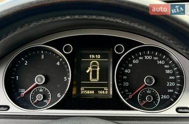 Універсал Volkswagen Passat 2011 в Львові